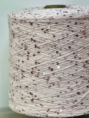 Микропайетки 3 мм (040), нить нежно розовая, пайетка темно-розовая; Состав: хлопок 80%, пайетка 20%; 50г/400м 